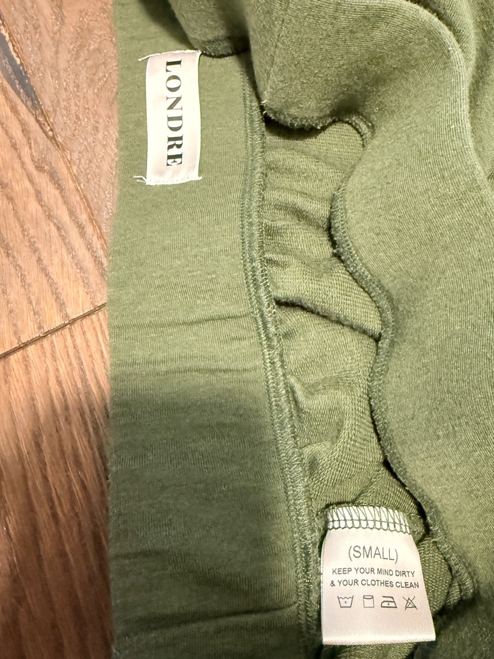 Londre Super Soft Cropped Sweatshirt and Jogger Sweatpants Set in Kauai Green - Picture 7 of 13